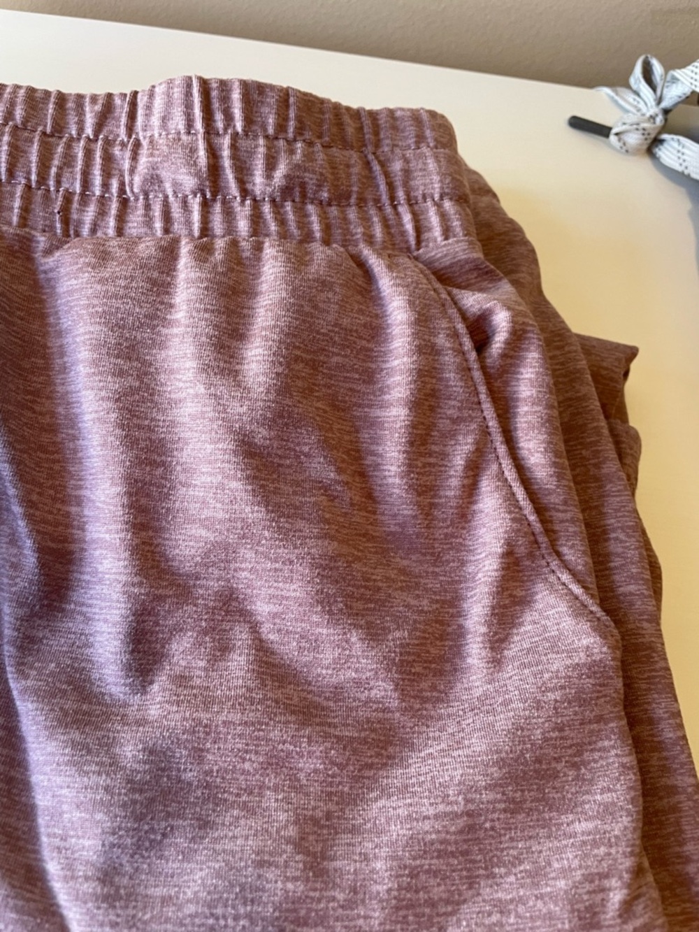 Lot of 3 Kirkland Signature Womens Joggers in Light Pink, Maroon & Black - Picture 4 of 5